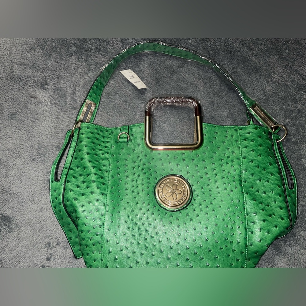 🤑3/$18 Faux Ostrich Purse